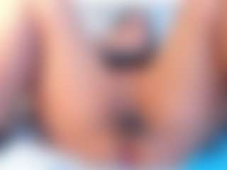 Julieta-Blue's Live Sex Cam Show