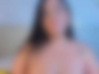 Live cam show with Julieta-Blue - Public on Camsoda