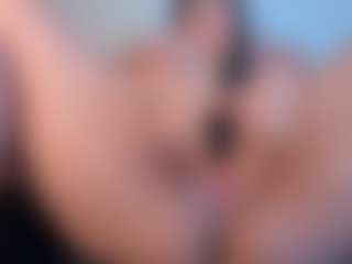 Julieta-Blue's Live Sex Cam Show