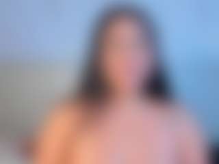 Julieta-Blue's Live Sex Cam Show