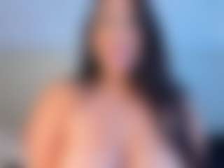 Julieta-Blue's Live Sex Cam Show