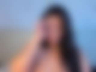 Julieta-Blue's Live Sex Cam Show