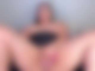 Julieta-Blue's Live Sex Cam Show