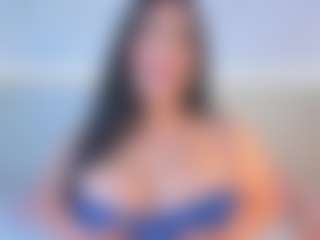 Julieta-Blue's Live Sex Cam Show