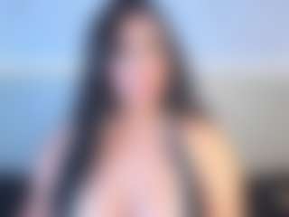 Julieta-Blue's Live Sex Cam Show