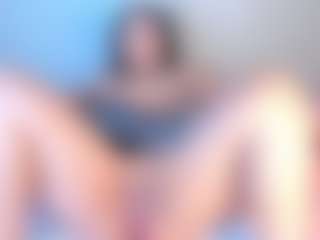 Julieta-Blue's Live Sex Cam Show
