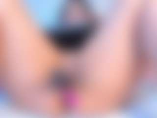 Julieta-Blue's Live Sex Cam Show