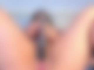 Julieta-Blue's Live Sex Cam Show