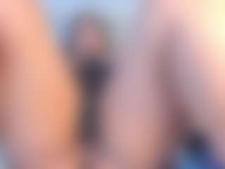 Julieta-Blue's Live Sex Cam Show