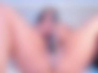 Live cam show with Julieta-Blue - Fingers on Hubzter Live