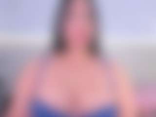 Julieta-Blue's Live Sex Cam Show