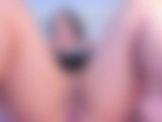 Julieta-Blue's Live Sex Cam Show