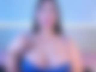 Live cam show with Julieta-Blue - Public Curvy on Camsoda