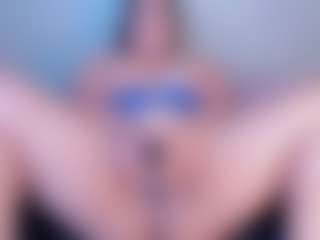 Julieta-Blue's Live Sex Cam Show