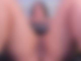 Julieta-Blue's Live Sex Cam Show