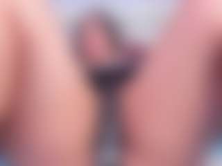 Julieta-Blue's Live Sex Cam Show