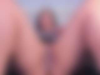 Julieta-Blue's Live Sex Cam Show