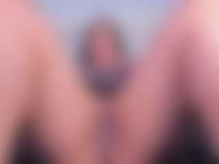 Julieta-Blue's Live Sex Cam Show