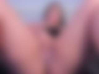 Live cam show with Julieta-Blue - Squirt on CamSodaAdn