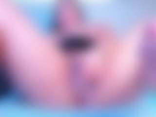 Julieta-Blue's Live Sex Cam Show