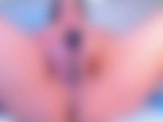 Julieta-Blue's Live Sex Cam Show