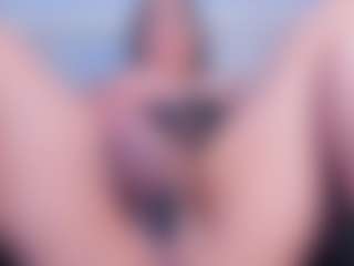 Julieta-Blue's Live Sex Cam Show