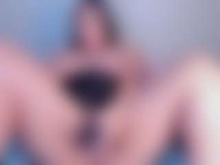 Julieta-Blue's Live Sex Cam Show