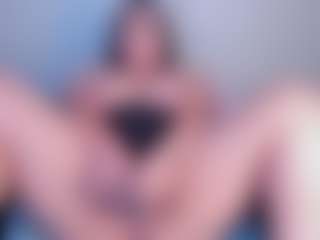 Julieta-Blue's Live Sex Cam Show