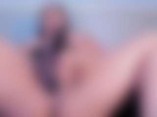 Julieta-Blue's Live Sex Cam Show