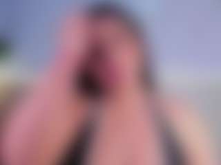 Julieta-Blue's Live Sex Cam Show