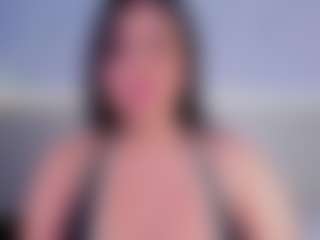 Live cam show with Julieta-Blue - Big Tits Curvy on sexylive.show