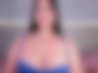 Julieta-Blue's Live Sex Cam Show
