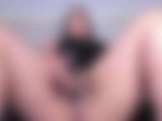 Julieta-Blue's Live Sex Cam Show