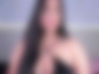 Live cam show with Julieta-Blue - Brown Eyes Curvy on SquirtSoMuch