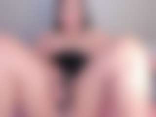 Julieta-Blue's Live Sex Cam Show