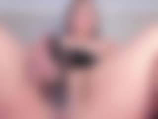 Julieta-Blue's Live Sex Cam Show