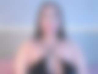 Julieta-Blue's Live Sex Cam Show