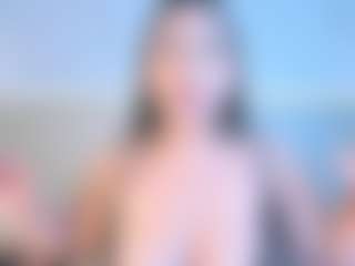 Live cam show with Julieta-Blue - Public Curvy on livesuperchat.net