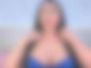 Julieta-Blue's Live Sex Cam Show