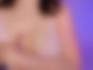Live cam show with KessyLayssa - Amateur on AdultVida.com