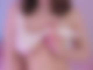 Live cam show with KessyLayssa - Bikini on SinfulBabes