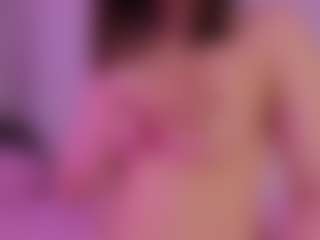 Live cam show with KessyLayssa - Red Hair Squirt on Camsoda