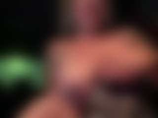 thickbarbie6969 MILF webcam performer live streaming