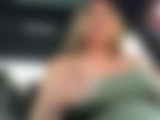 Live cam show with thickbarbie6969 - Blue Eyes on TeamSkeetLive