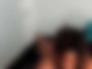 Live cam show with RealLocsofChocolate - Bikini on Sweet Sext