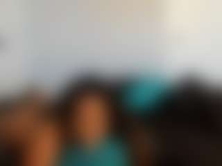 Live cam show with RealLocsofChocolate - Thong on CamClone