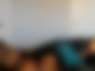 Live cam show with RealLocsofChocolate - Glasses on Camming Site