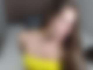 Live cam show with Little Emily - Solo on Milfs Live
