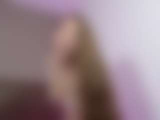 Live cam show with Little Emily - Dirty Talk on Camsoda