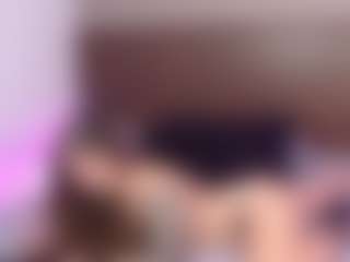 Live cam show with Little Emily - Bikini on Camsoda